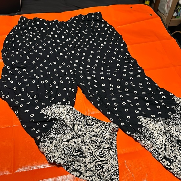 Anthropologie Pants - Black floral pull on pants